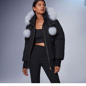 Moose knuckle Debbie bomber